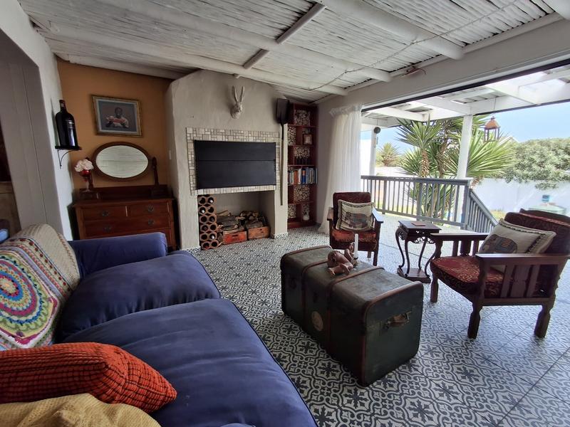 4 Bedroom Property for Sale in Duyker Eiland Western Cape